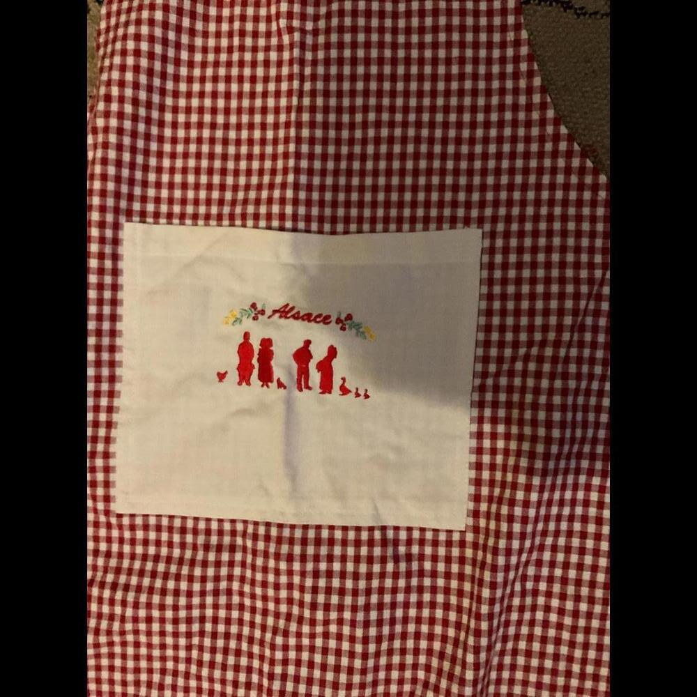 Alsace Charming Red Checkered Apron with Embroidery - Picture 3 of 6
